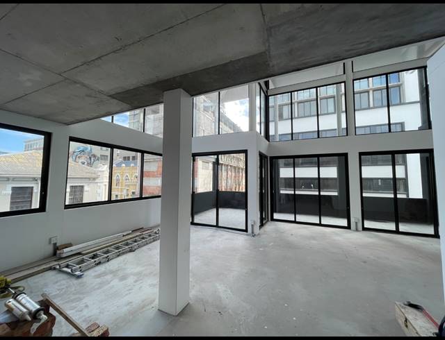330M² RETAIL TO LET IN CAPE TOWN CITY CENTRE